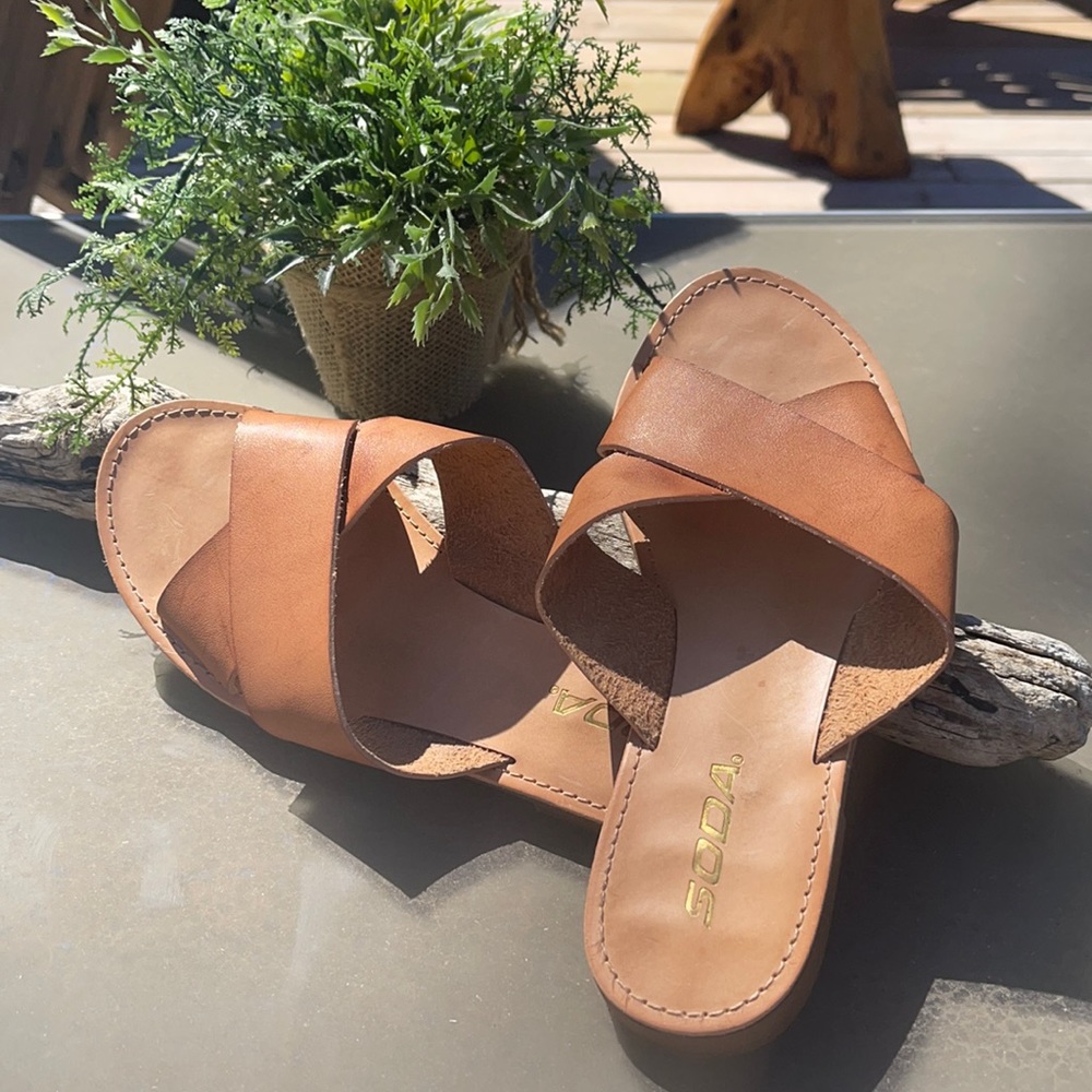 Flat Sandal Slides